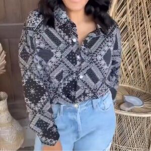 NWT Vici Paisley Patterned Black and White Women's Button Down Blouse